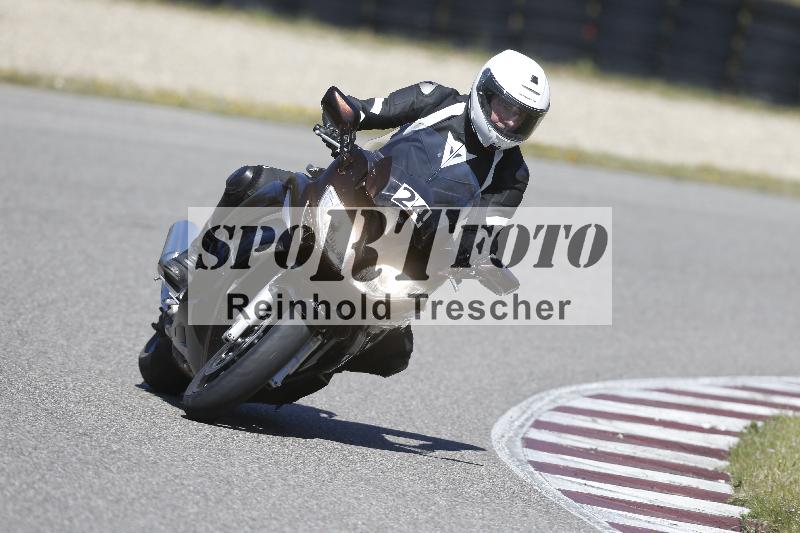 /05 07.04.2026 Cornu Master School ADR/Gruppe rot/24